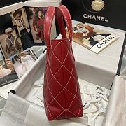 Chanel Medieval 22C Tiffany Handbag Red Size 23 x 24 x 9 cm - 4