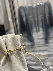 YSL Le Maillon Hook Bucket Bag White Size 19 × 27 × 12 cm - 5
