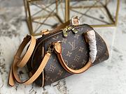 Louis Vuitton LV M50202 Presbyopia Small Ingot Handbag Size 23 x 13 x 14 cm - 4