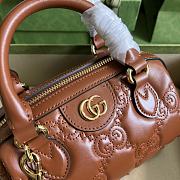Gucci GG Matelassé Leather Chain Shoulder Bag Brown Size 19 x 13 x 11 cm - 2