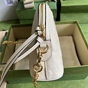 Gucci Matelassé Leather Shoulder Bag White Size 23.5 x 19 x 8 cm - 4