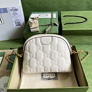 Gucci Matelassé Leather Shoulder Bag White Size 23.5 x 19 x 8 cm - 5