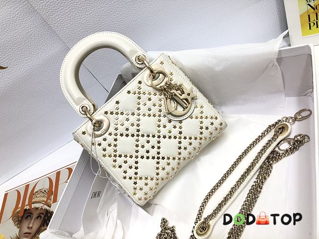 Lady Dior White Sheepskin Five-pointed Star Size 17 x 15 x 7 cm - 1
