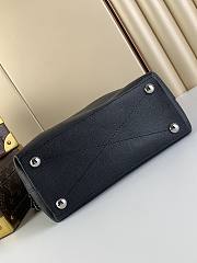 Louis Vuitton LV Why Knot PM Black Size 28 x 34 x 12 cm - 4