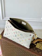 Louis Vuitton LV M21209 Coussin PM Handbag White Size 26 x 20 x 12 cm - 6