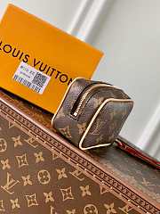 Louis Vuitton LV M81339 Wapity Case Bag Brown Size 11 x 8 x 4 cm - 4