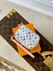 Louis Vuitton LV M81339 Wapity Case Bag White Size 11 x 8 x 4 cm - 6