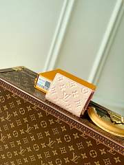 Louis Vuitton LV Clea Wallet M81529 Size 12 x 9 x 3.5 cm - 2