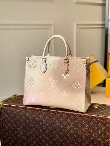 Louis Vuitton LV M20510 Onthego MM Tote Bag Size 35 x 27 x 14 cm