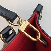 Louis Vuitton LV M45039 OnTheGo MM Tote bag Monogram Size 25 cm - 5