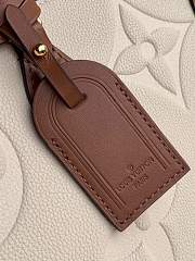 Louis Vuitton LV M45040 Onthego Giant Monogram Leather Medium Tote Bag Cream Size 35 x 28 x 15 cm  - 2