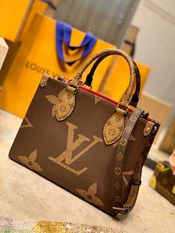 LV M45039 Louis Vuitton Onthego PM Monogram Handbag Size 25 x 19 x 11.5 cm