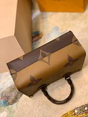 LV M45039 Louis Vuitton Onthego PM Monogram Handbag Size 25 x 19 x 11.5 cm - 6