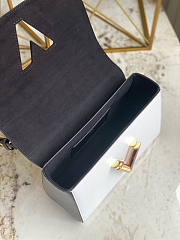 Louis Vuitton Twist MM 04 Size 23 x 17 x 9.5 cm - 4