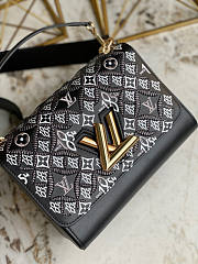 Louis Vuitton Since 1854 Twist MM Size 23 x 17 x 9.5 cm - 3