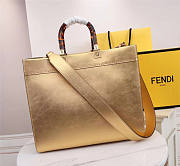 Fendi Sunshine Medium Gold Tone Size 35 x 17 x 31 cm - 6