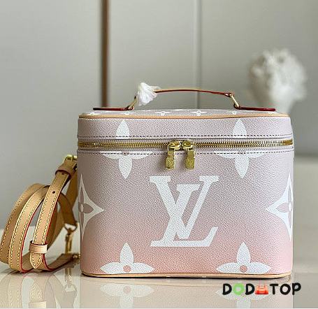 Louis Vuitton LV Toiletry Bag Size 24 x 18 x 14.5 cm - 1