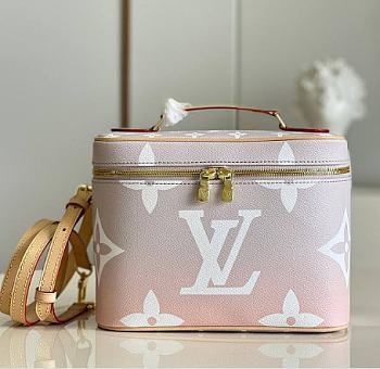 Louis Vuitton LV Toiletry Bag Size 24 x 18 x 14.5 cm