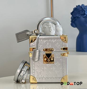 Louis Vuitton LV Camera Box Size 16 x 13 x 7.5 cm - 1