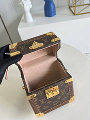 Louis Vuitton LV Camera Box 02 Size 16 x 13 x 7.5 cm - 6
