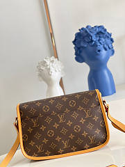 Louis Vuitton LV Vintage Sologne Size 27 x 8.5 x 17 cm - 5