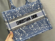 Dior Mini Dior Book Tote Size 26.5 x 21 x 14 cm - 6