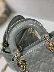  Dior M0505 Mini Lady Dior Bag Gray Patent Cannage Calfskin Size 17 x 15 x 7 cm - 6