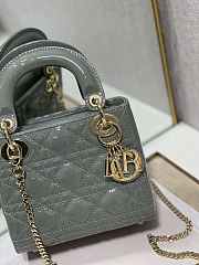  Dior M0505 Mini Lady Dior Bag Gray Patent Cannage Calfskin Size 17 x 15 x 7 cm - 4