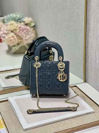  Dior Mini Lady Dior Bag M0505 Deep tan lanin Patent Cannage Calfskin Size 17 x 15 x 7 cm