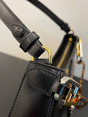 Fendi O’lock Swing Black Size 11 x 5 x 32 cm - 6