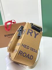 Burberry Menssenger Bag Size 23 x 15 x 7 cm - 5