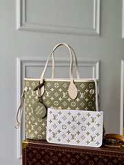 LV M46102 Louis Vuitton Neverfull MM Tote Bag Size  31 x 28 x 14 cm - 1