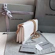Balenciaga Triplet Organ Chain Bag White Size 21 x 8 x 12 cm - 4