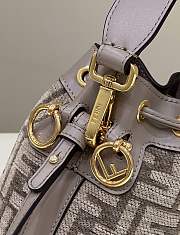 Fendi Mon Tresor Bucket Bag Size 18 x 12 x 10 cm - 5