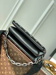 Louis Vuitton LV Coussin Small Handbag Size 26 x 20 x 12 cm - 5