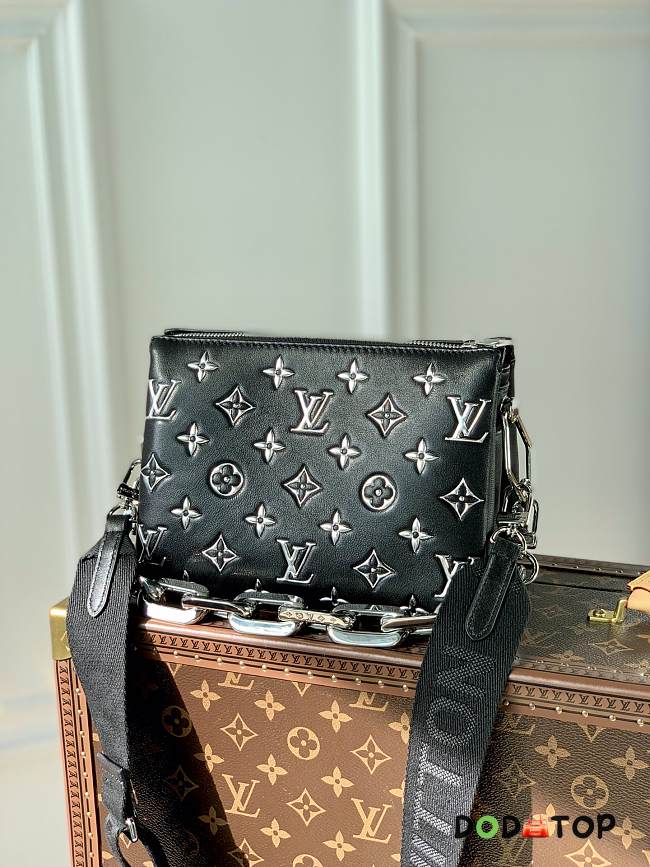 Louis Vuitton LV Coussin BB Handbag Size 21 x 16 x 7 cm - 1