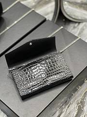 YSL Mini Envelope Bag Black Size 19 x 12 x 4 cm - 2