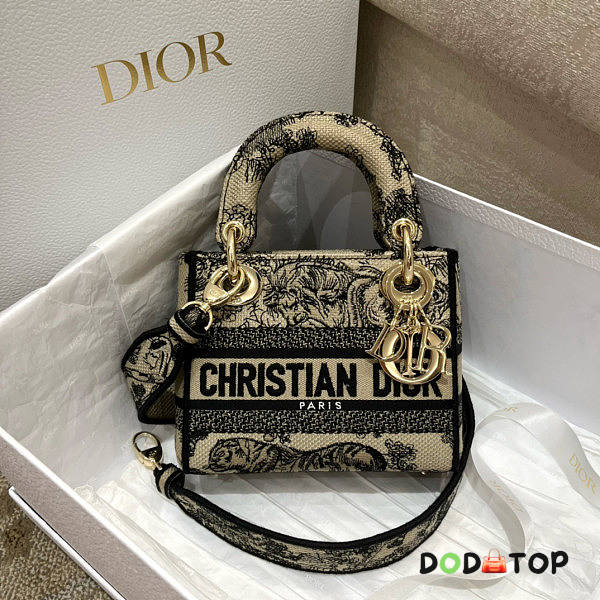 Dior Mini Lady D-Lite Bag 01 Size 17 x 15 x 17 cm - 1