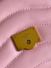 Louis Vuitton New Wave Chain Bag Pink Size 24 x 14 x 9 cm - 3