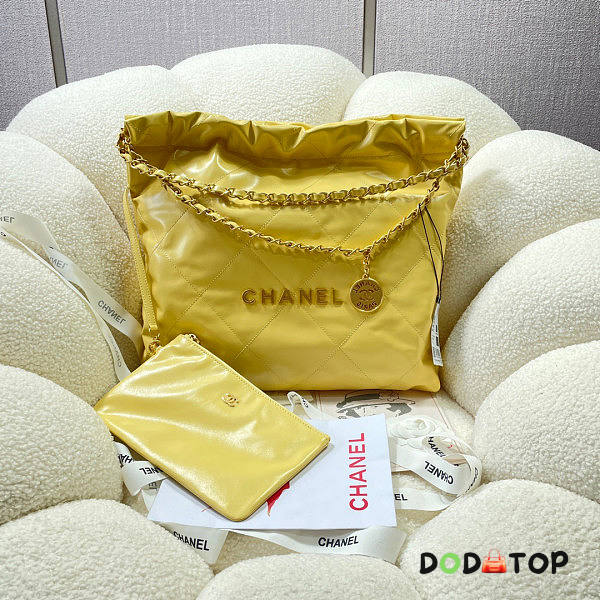 Chanel Cl 22 Handbag Yellow Size 38 × 42 × 8 cm - 1
