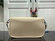 Louis Vuitton LV M59457 Buci Crossbody Bag Quartz White Size 24.5 x 15.5 x 9 cm - 4