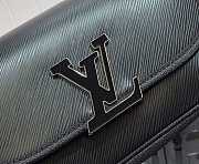 Louis Vuitton Buci Crossbody Bag M59457 Black Size 24.5 x 15.5 x 9 cm - 2