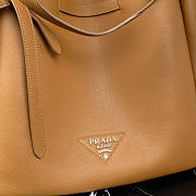 Prada Leather Tote Brown Size 33 x 16 x 35 cm - 2