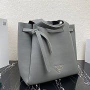 Prada Leather Tote Grey Size 33 x 16 x 35 cm - 4