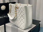 Chanel Tote White In Gold/Silver Hardware Size 24 x 33 x 13 cm - 4