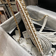 Chanel Shopping White Bag Size 28.5 x 23.5 x 1.5 cm - 4