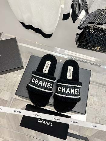 Chanel Slippers 11