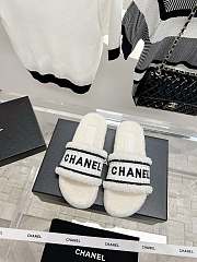 Chanel Slippers 11 - 5