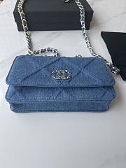 Chanel Flap Bag Denim Size 19 x 11.5 x 7 cm - 4
