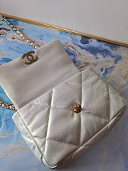 Chanel CL 19 Flap White Bag Size 16 x 26 x 9 cm - 3